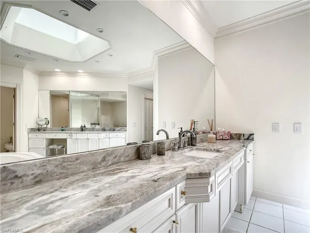 21 Casa Mar Ln 21, Naples, Florida 34103