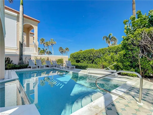 21 Casa Mar Ln 21, Naples, Florida 34103