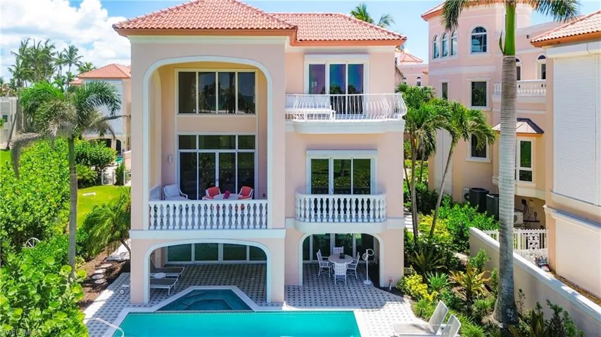 21 Casa Mar Ln 21, Naples, Florida 34103