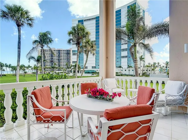 21 Casa Mar Ln 21, Naples, Florida 34103
