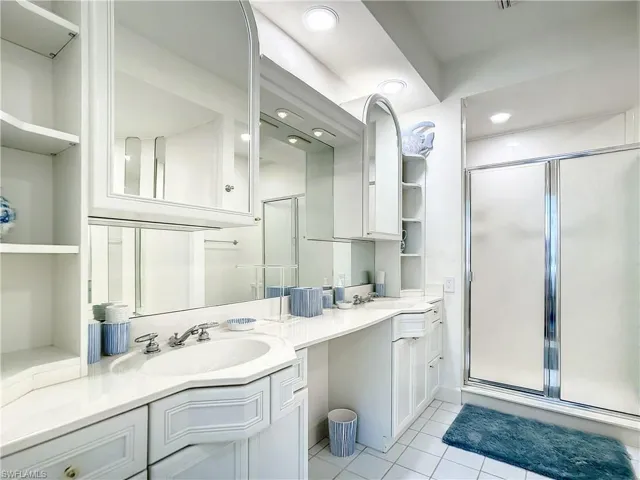 21 Casa Mar Ln 21, Naples, Florida 34103