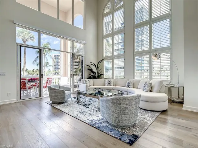 21 Casa Mar Ln 21, Naples, Florida 34103