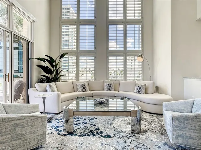 21 Casa Mar Ln 21, Naples, Florida 34103