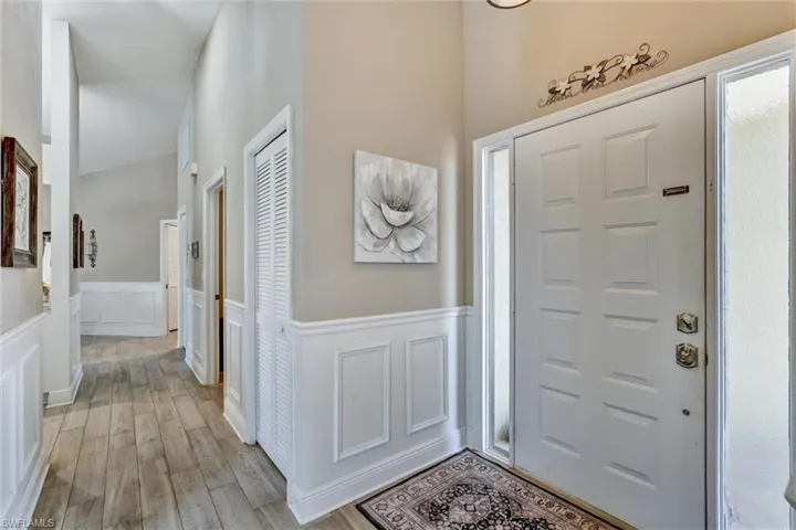 453 Countryside Dr, Naples, Florida 34104