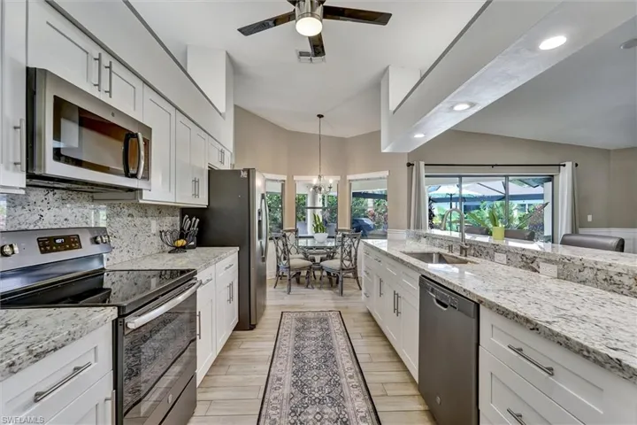 453 Countryside Dr, Naples, Florida 34104