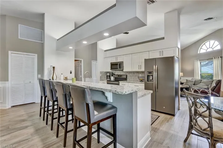 453 Countryside Dr, Naples, Florida 34104