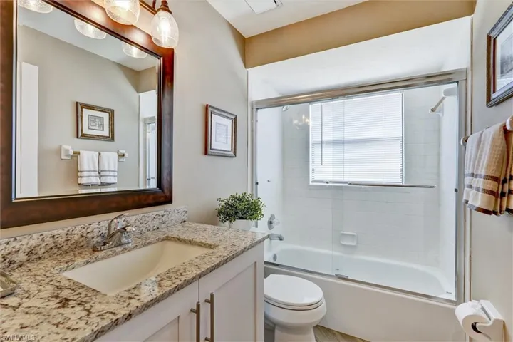 453 Countryside Dr, Naples, Florida 34104