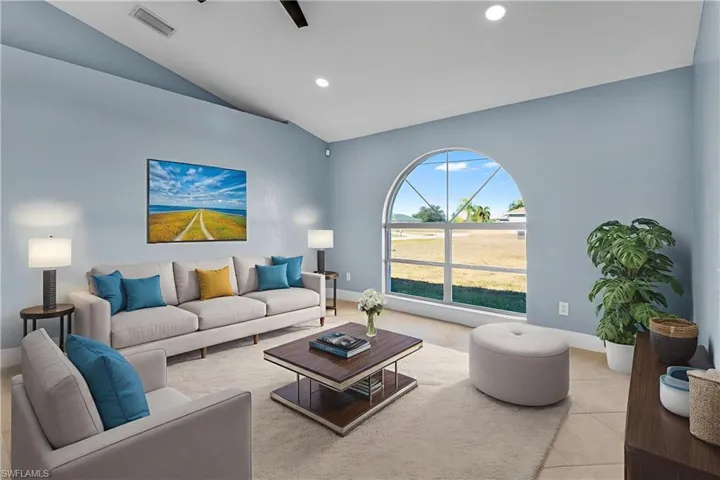 Living room 2