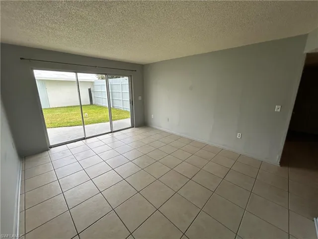 3704 Broadway 101, Fort Myers, Florida 33901