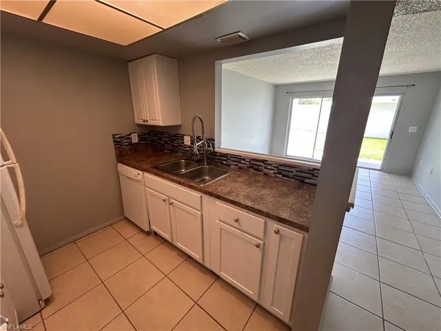 3704 Broadway 101, Fort Myers, Florida 33901