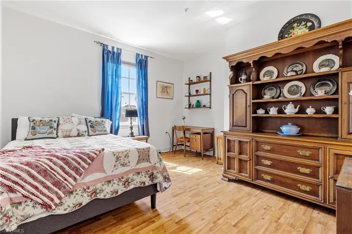 Den was used as extra guest bedroom