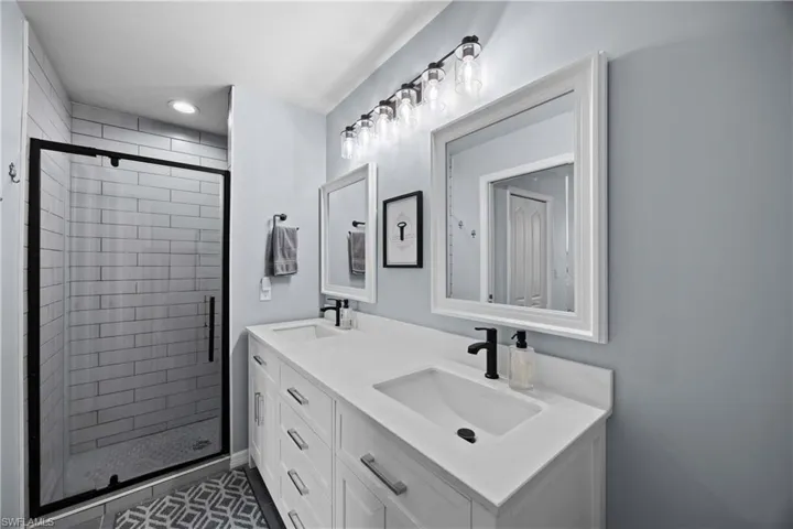 3760 Sawgrass Way 3514, Naples, Florida 34112