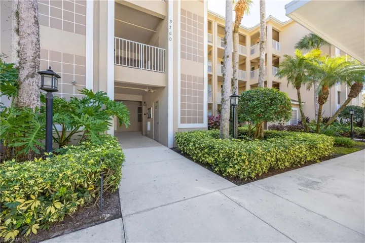 3760 Sawgrass Way 3514, Naples, Florida 34112