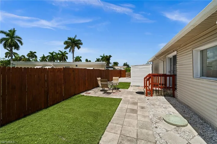 12071 Palm Dr, Fort Myers, Florida 33908