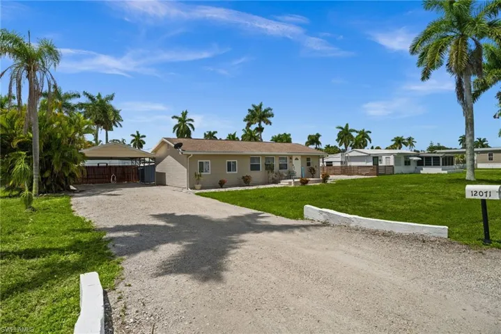 12071 Palm Dr, Fort Myers, Florida 33908