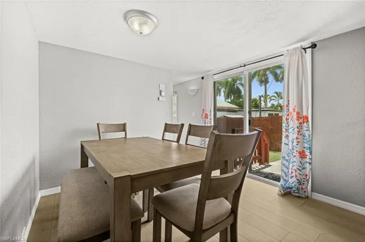 12071 Palm Dr, Fort Myers, Florida 33908