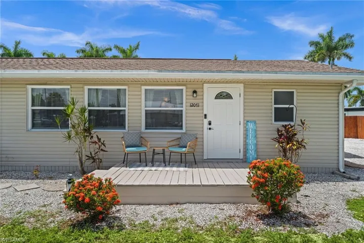 12071 Palm Dr, Fort Myers, Florida 33908