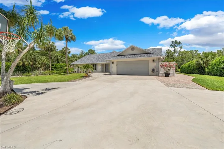 3631 1st Ave Nw, Naples, Florida 34120