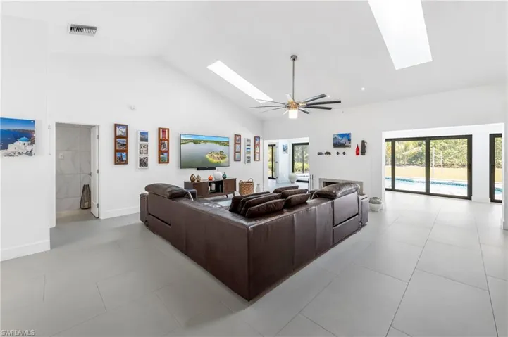 3631 1st Ave Nw, Naples, Florida 34120