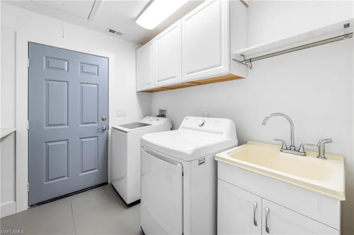 3631 1st Ave Nw, Naples, Florida 34120