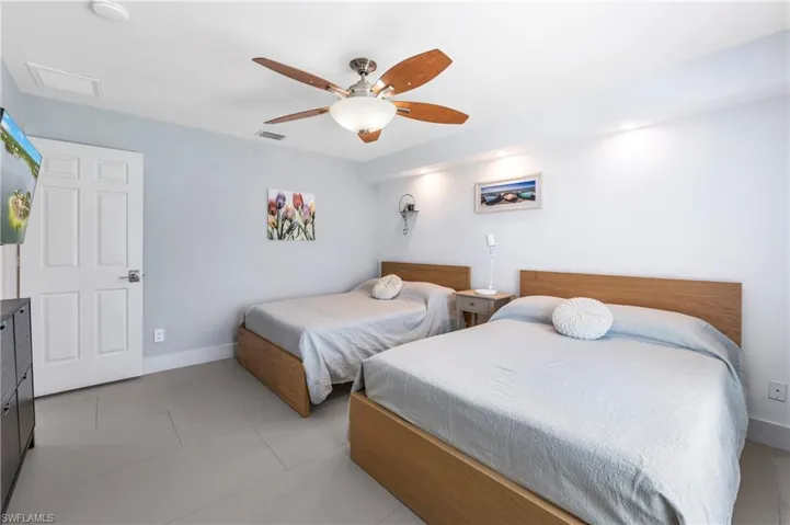 3631 1st Ave Nw, Naples, Florida 34120