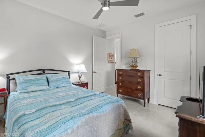 Bedroom with ceiling fan