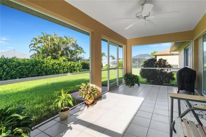 2542 Sw 37th St, Cape Coral, Florida 33914