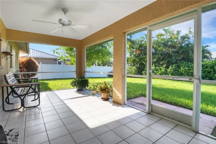 2542 Sw 37th St, Cape Coral, Florida 33914