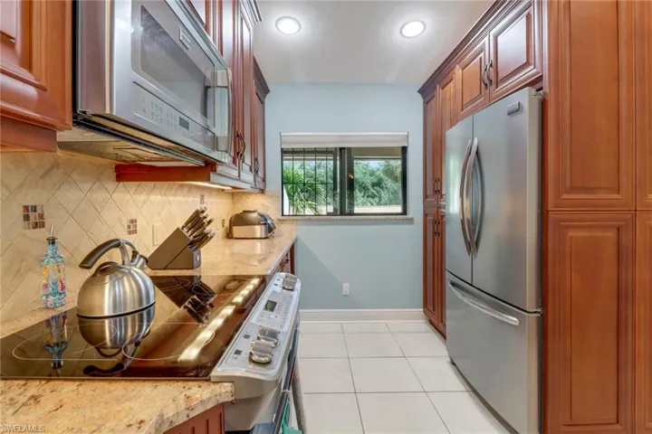 316  Foxtail  CT, Naples, FL 34104