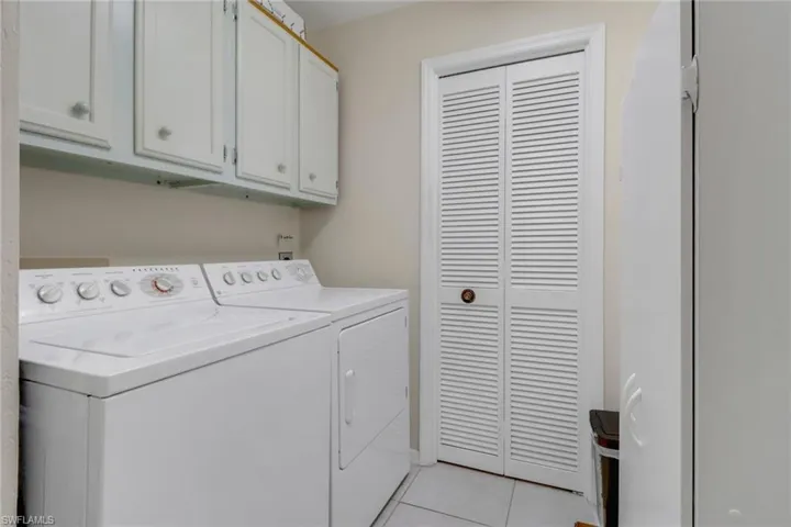 316  Foxtail  CT, Naples, FL 34104
