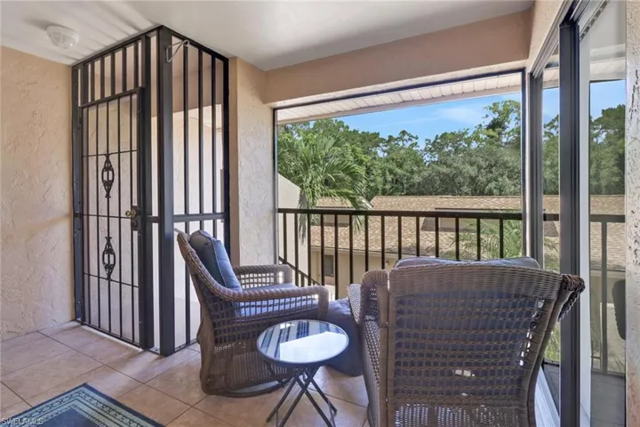 screened front entrance