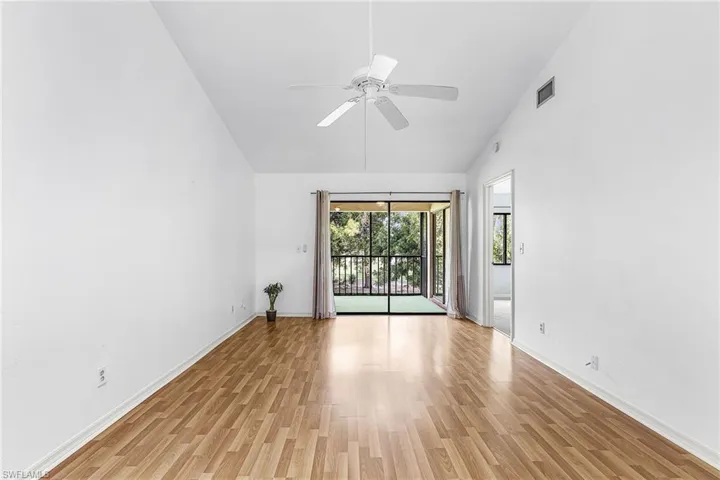 5857 Rattlesnake Hamm Rd 204, Naples, Florida 34113