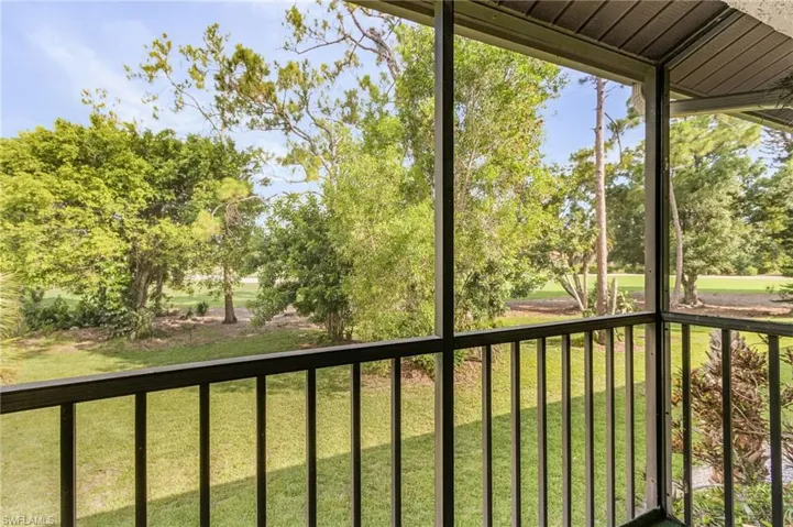 5857 Rattlesnake Hamm Rd 204, Naples, Florida 34113