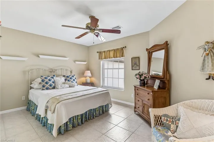 Spacious guest bedroom