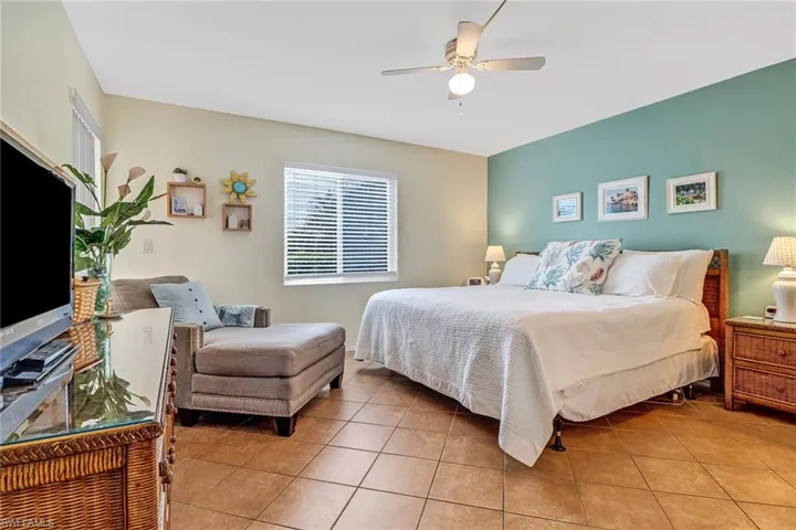 1001 Foxfire Ln 109, Naples, Florida 34104