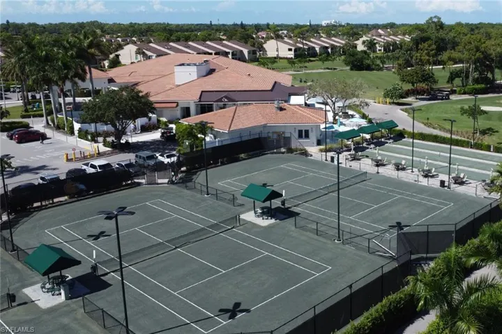1001 Foxfire Ln 109, Naples, Florida 34104