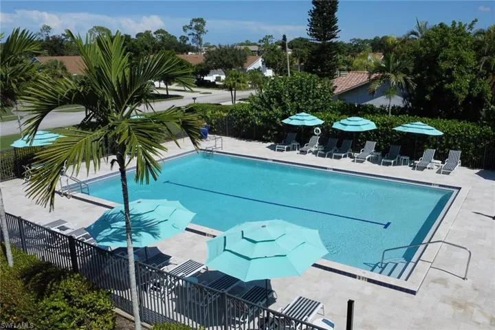 1001 Foxfire Ln 109, Naples, Florida 34104