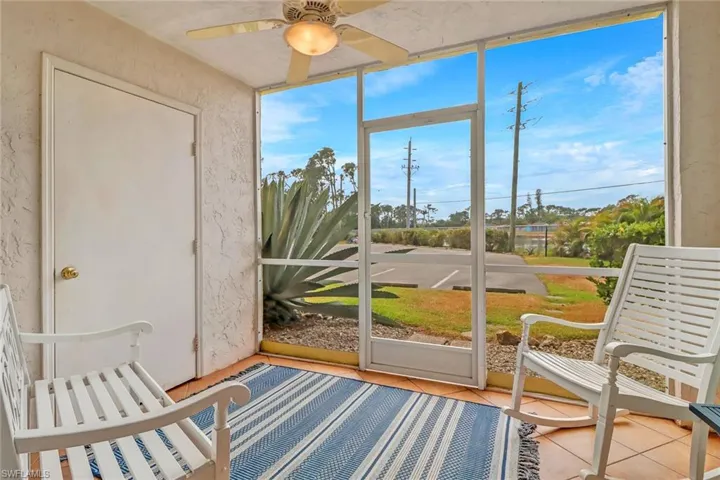1001 Foxfire Ln 109, Naples, Florida 34104