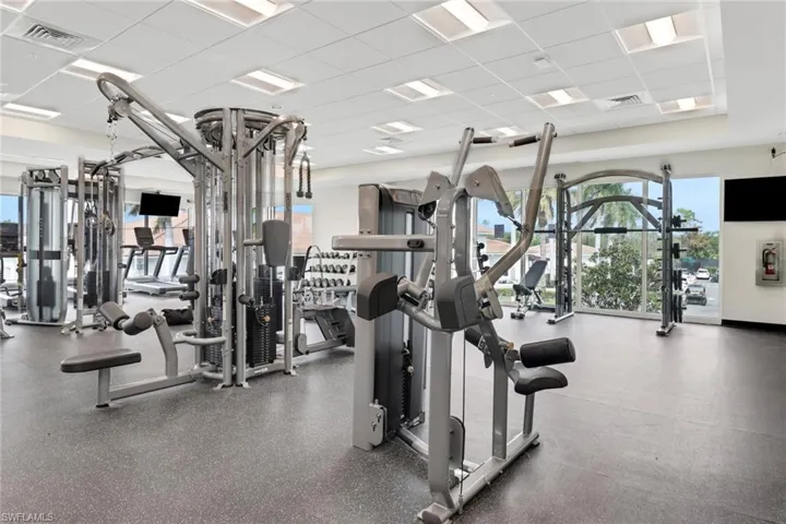 1001 Foxfire Ln 109, Naples, Florida 34104