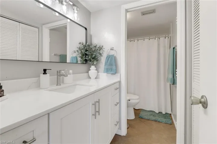 1001 Foxfire Ln 109, Naples, Florida 34104