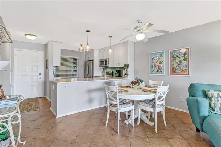 1001 Foxfire Ln 109, Naples, Florida 34104