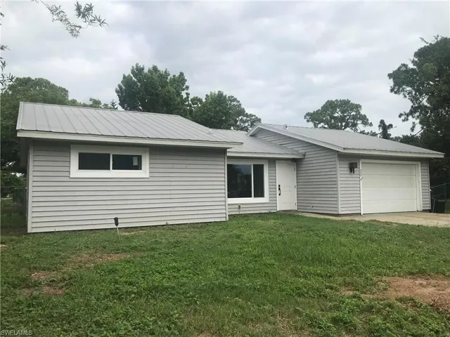 323 Ohio Rd, Lehigh Acres, Florida 33936