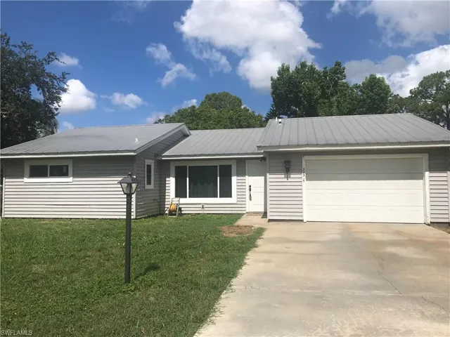 323 Ohio Rd, Lehigh Acres, Florida 33936