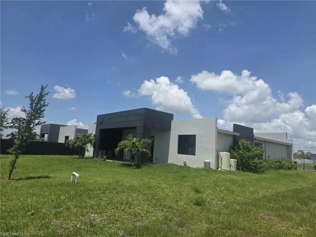 1220 Chiquita Blvd, Cape Coral, Florida 33993