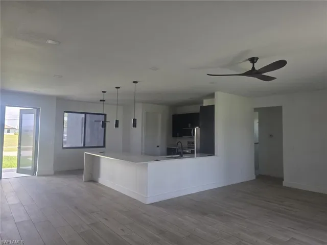 1220 Chiquita Blvd, Cape Coral, Florida 33993