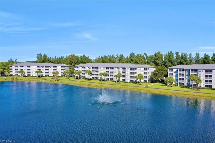 Heritage Pointe (Bldg 6 on left of photo)