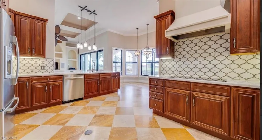 11970 Royal Tee Cir S, Cape Coral, Florida 33991