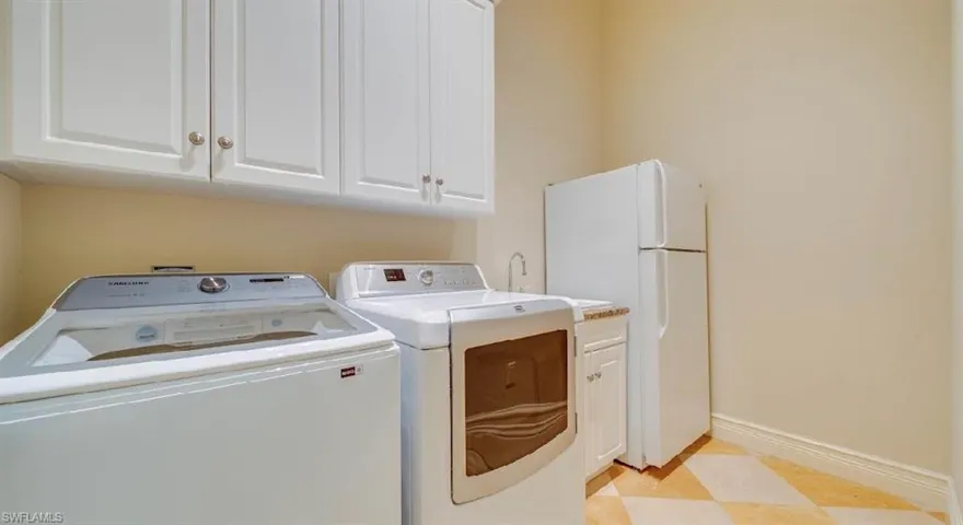 11970 Royal Tee Cir S, Cape Coral, Florida 33991