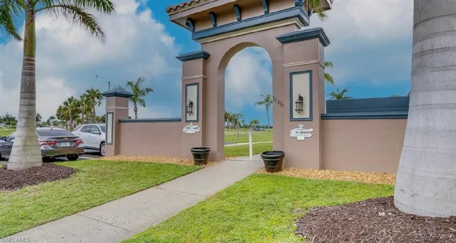 11970 Royal Tee Cir S, Cape Coral, Florida 33991