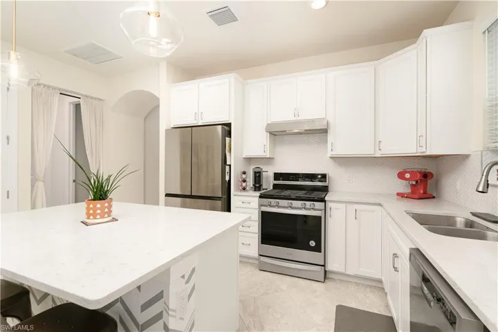 10779 Manatee Key Ln, Estero, Florida 33928